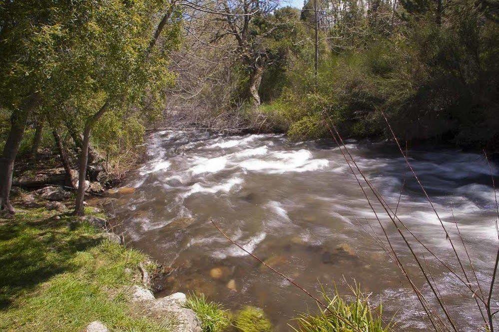 卡瓦尼亚斯卢卡旅福酒店 San Martín de los Andes 外观 照片